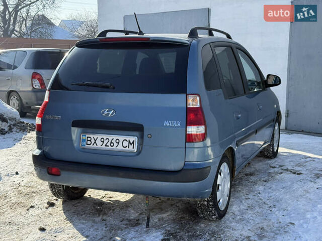 Синий Хендай Матрикс, объемом двигателя 1.6 л и пробегом 256 тыс. км за 3600 $, фото 2 на Automoto.ua