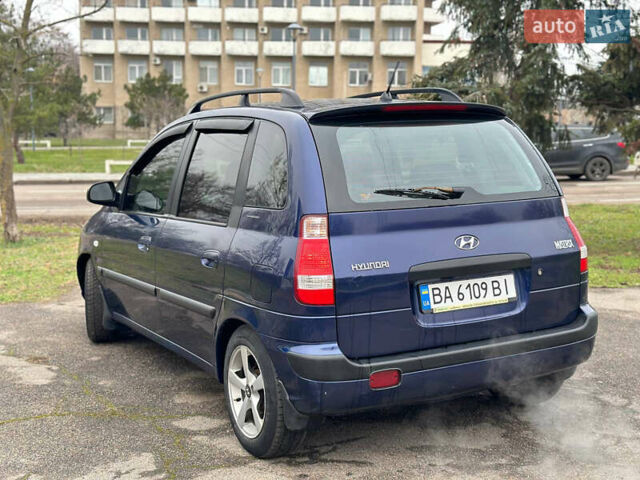 Синий Хендай Матрикс, объемом двигателя 1.8 л и пробегом 150 тыс. км за 3200 $, фото 3 на Automoto.ua