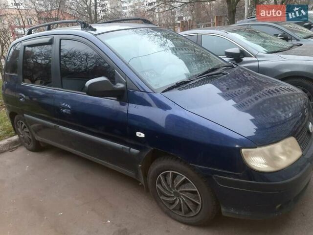 Синий Хендай Матрикс, объемом двигателя 1.8 л и пробегом 305 тыс. км за 2000 $, фото 5 на Automoto.ua