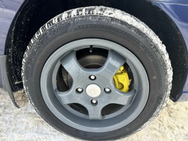 Синій Хендай Матрікс, об'ємом двигуна 1.6 л та пробігом 262 тис. км за 4500 $, фото 4 на Automoto.ua