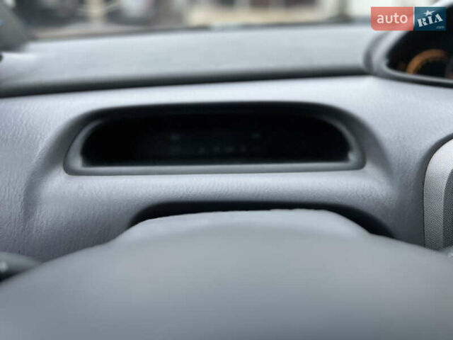 Синій Хендай Матрікс, об'ємом двигуна 1.6 л та пробігом 229 тис. км за 2350 $, фото 14 на Automoto.ua