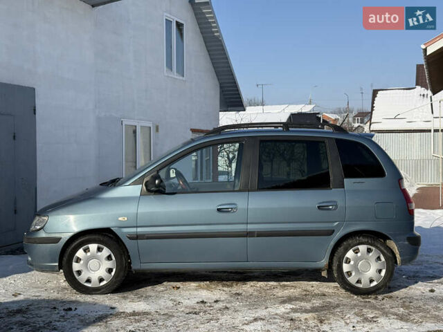 Синий Хендай Матрикс, объемом двигателя 1.6 л и пробегом 256 тыс. км за 3600 $, фото 1 на Automoto.ua