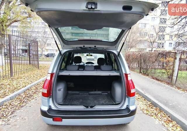 Синий Хендай Матрикс, объемом двигателя 1.6 л и пробегом 268 тыс. км за 4700 $, фото 20 на Automoto.ua