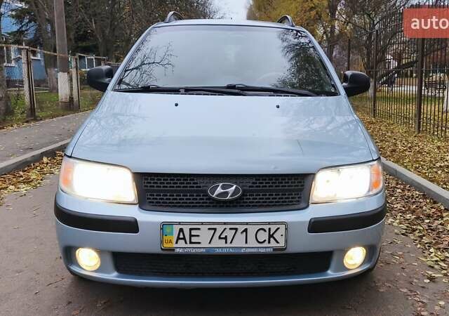 Синий Хендай Матрикс, объемом двигателя 1.6 л и пробегом 268 тыс. км за 4700 $, фото 5 на Automoto.ua