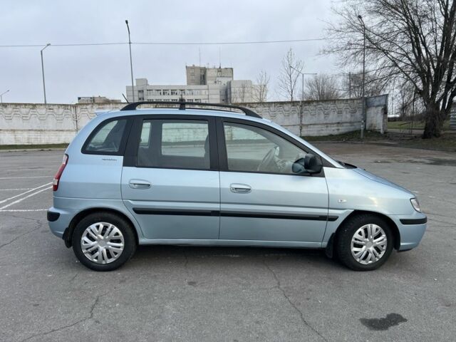 Синий Хендай Матрикс, объемом двигателя 1.6 л и пробегом 163 тыс. км за 3700 $, фото 1 на Automoto.ua