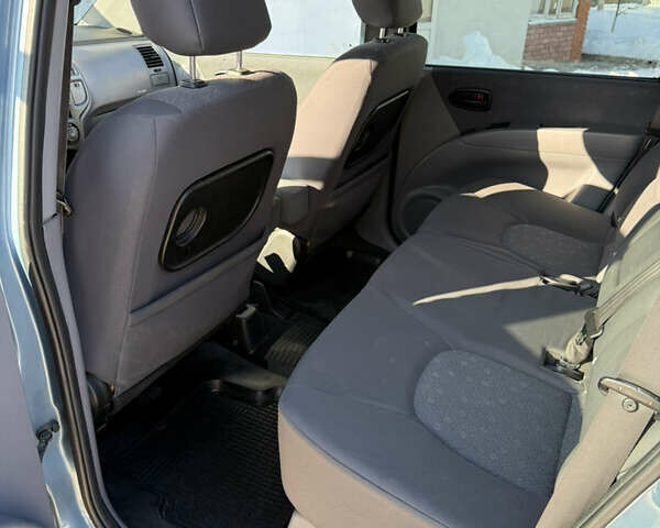 Синий Хендай Матрикс, объемом двигателя 1.6 л и пробегом 256 тыс. км за 3600 $, фото 5 на Automoto.ua