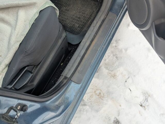 Синій Хендай Матрікс, об'ємом двигуна 1.6 л та пробігом 258 тис. км за 2900 $, фото 5 на Automoto.ua