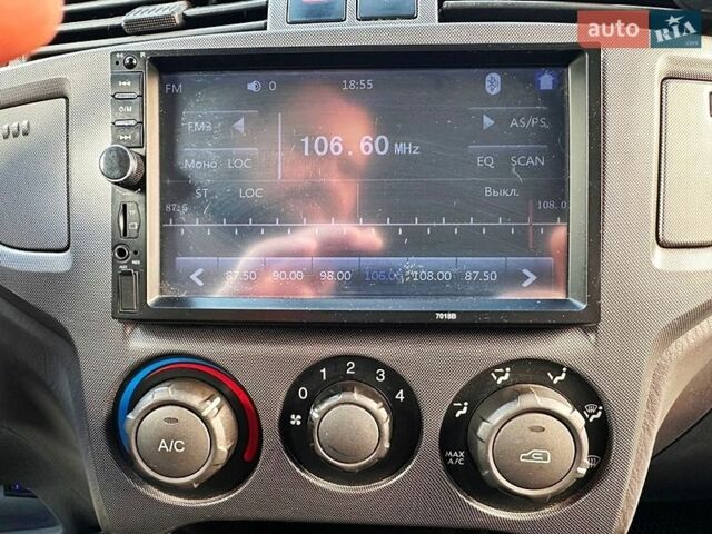 Синий Хендай Матрикс, объемом двигателя 1.6 л и пробегом 217 тыс. км за 4650 $, фото 18 на Automoto.ua