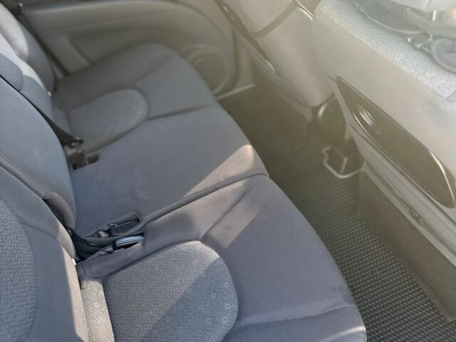 Синій Хендай Матрікс, об'ємом двигуна 1.6 л та пробігом 262 тис. км за 4500 $, фото 6 на Automoto.ua