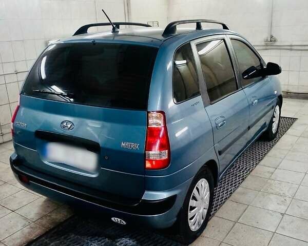 Синий Хендай Матрикс, объемом двигателя 1.6 л и пробегом 235 тыс. км за 4500 $, фото 4 на Automoto.ua