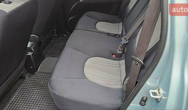 Синій Хендай Матрікс, об'ємом двигуна 1.8 л та пробігом 185 тис. км за 4100 $, фото 22 на Automoto.ua