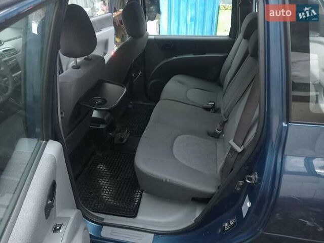 Синий Хендай Матрикс, объемом двигателя 1.8 л и пробегом 260 тыс. км за 4150 $, фото 7 на Automoto.ua