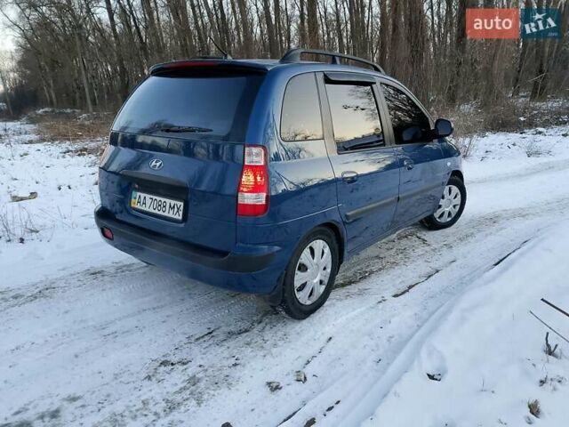 Синий Хендай Матрикс, объемом двигателя 1.8 л и пробегом 260 тыс. км за 4150 $, фото 3 на Automoto.ua
