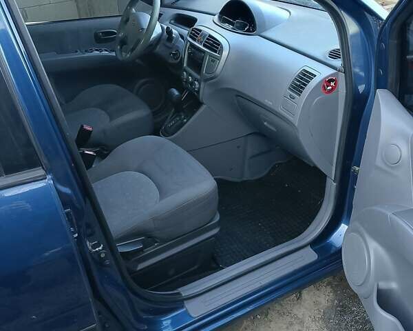 Синий Хендай Матрикс, объемом двигателя 1.8 л и пробегом 260 тыс. км за 4150 $, фото 6 на Automoto.ua