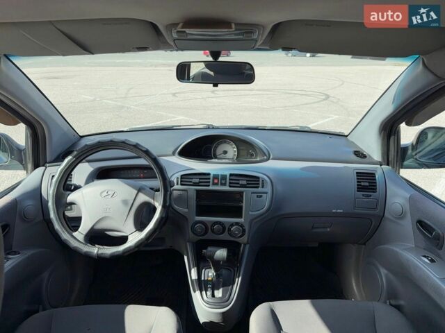 Синий Хендай Матрикс, объемом двигателя 1.8 л и пробегом 163 тыс. км за 5200 $, фото 3 на Automoto.ua