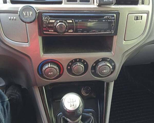 Синий Хендай Матрикс, объемом двигателя 1.5 л и пробегом 170 тыс. км за 5100 $, фото 47 на Automoto.ua