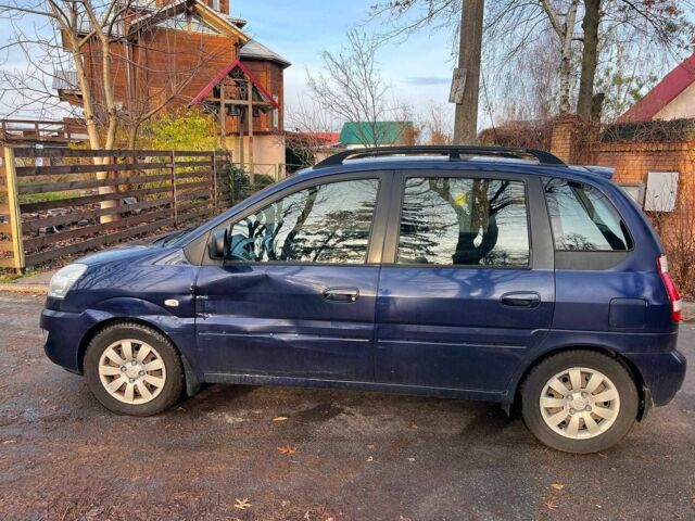 Синій Хендай Матрікс, об'ємом двигуна 1.5 л та пробігом 143 тис. км за 4390 $, фото 7 на Automoto.ua