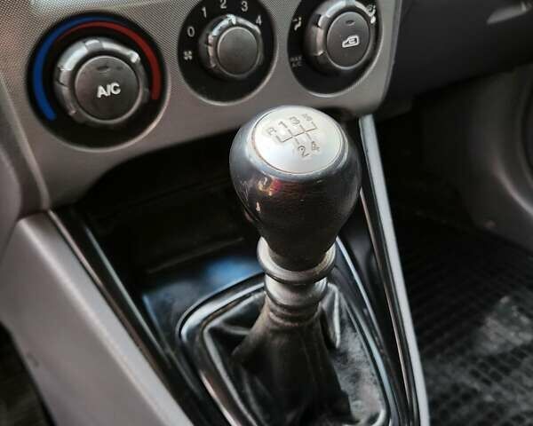 Синий Хендай Матрикс, объемом двигателя 1.5 л и пробегом 170 тыс. км за 5100 $, фото 31 на Automoto.ua