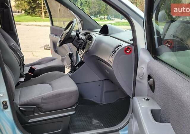 Синий Хендай Матрикс, объемом двигателя 1.5 л и пробегом 170 тыс. км за 5100 $, фото 17 на Automoto.ua