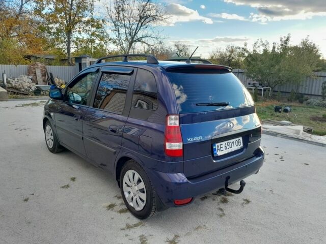 Синий Хендай Матрикс, объемом двигателя 1.6 л и пробегом 226 тыс. км за 5300 $, фото 2 на Automoto.ua