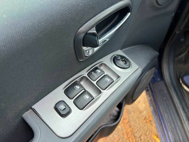 Синій Хендай Матрікс, об'ємом двигуна 1.5 л та пробігом 143 тис. км за 4390 $, фото 10 на Automoto.ua