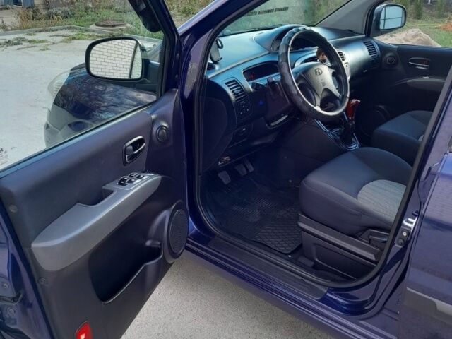 Синий Хендай Матрикс, объемом двигателя 1.6 л и пробегом 226 тыс. км за 5300 $, фото 4 на Automoto.ua