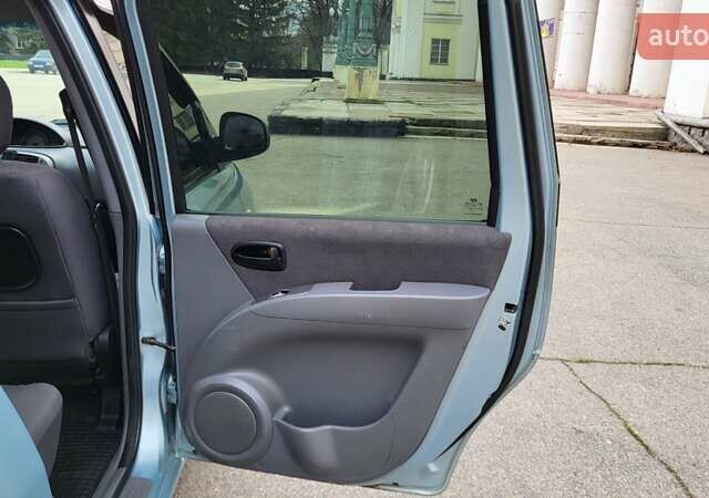 Синий Хендай Матрикс, объемом двигателя 1.5 л и пробегом 170 тыс. км за 5100 $, фото 23 на Automoto.ua