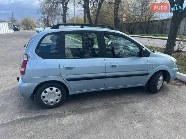 Синий Хендай Матрикс, объемом двигателя 0 л и пробегом 200 тыс. км за 4950 $, фото 2 на Automoto.ua