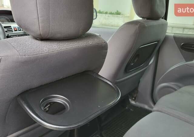 Синий Хендай Матрикс, объемом двигателя 1.5 л и пробегом 170 тыс. км за 5100 $, фото 22 на Automoto.ua
