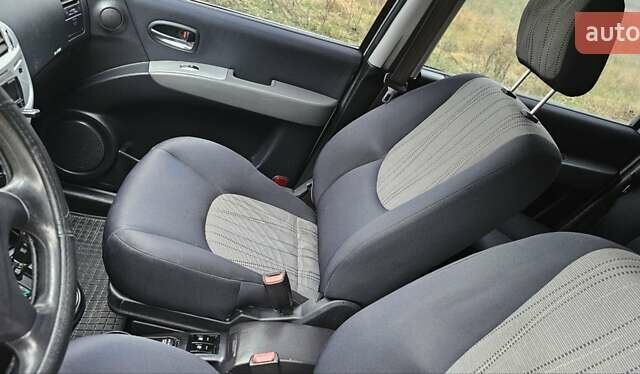 Синій Хендай Матрікс, об'ємом двигуна 1.8 л та пробігом 185 тис. км за 4100 $, фото 23 на Automoto.ua