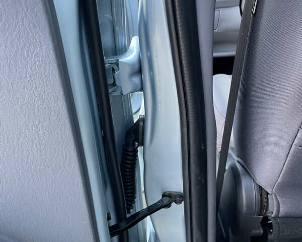 Синий Хендай Матрикс, объемом двигателя 1.8 л и пробегом 141 тыс. км за 5600 $, фото 17 на Automoto.ua