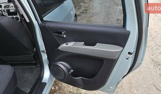 Синій Хендай Матрікс, об'ємом двигуна 1.8 л та пробігом 185 тис. км за 4100 $, фото 17 на Automoto.ua