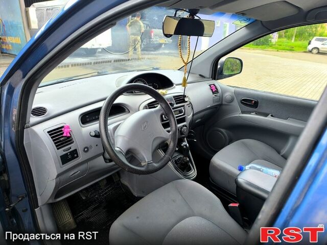 Синій Хендай Матрікс, об'ємом двигуна 1.6 л та пробігом 270 тис. км за 4650 $, фото 4 на Automoto.ua