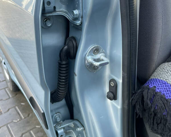 Синий Хендай Матрикс, объемом двигателя 1.8 л и пробегом 141 тыс. км за 5600 $, фото 20 на Automoto.ua