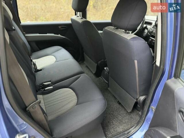 Синій Хендай Матрікс, об'ємом двигуна 1.6 л та пробігом 210 тис. км за 4299 $, фото 11 на Automoto.ua