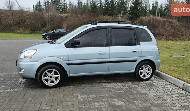 Синій Хендай Матрікс, об'ємом двигуна 1.8 л та пробігом 185 тис. км за 4100 $, фото 1 на Automoto.ua