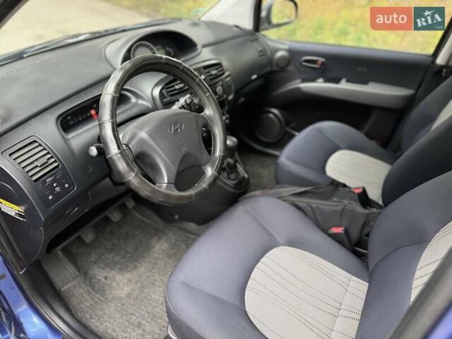 Синій Хендай Матрікс, об'ємом двигуна 1.6 л та пробігом 210 тис. км за 4299 $, фото 7 на Automoto.ua