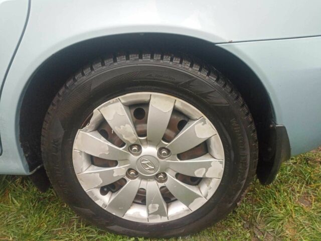 Синий Хендай Матрикс, объемом двигателя 1.5 л и пробегом 211 тыс. км за 4500 $, фото 5 на Automoto.ua