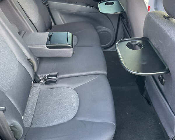 Синий Хендай Матрикс, объемом двигателя 1.8 л и пробегом 141 тыс. км за 5600 $, фото 12 на Automoto.ua