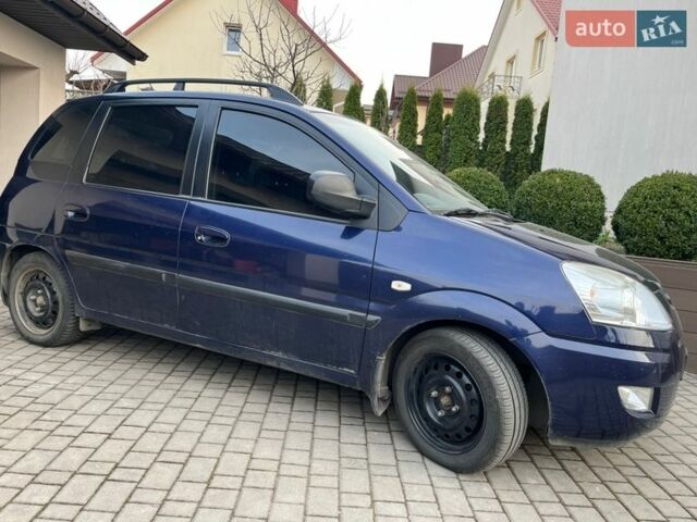 Синий Хендай Матрикс, объемом двигателя 1.5 л и пробегом 108 тыс. км за 5500 $, фото 1 на Automoto.ua