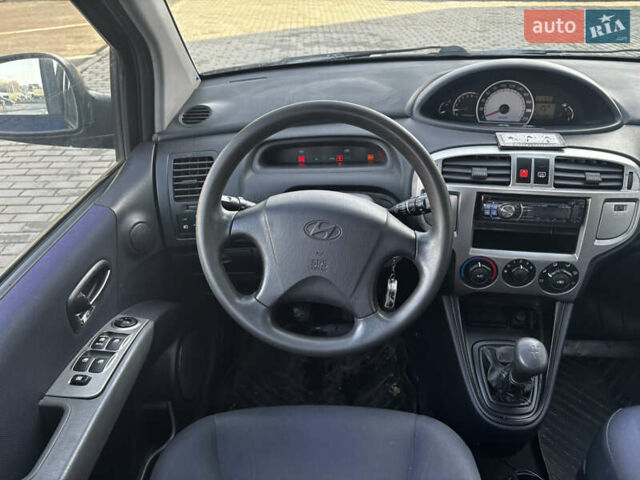Синій Хендай Матрікс, об'ємом двигуна 1.6 л та пробігом 198 тис. км за 5999 $, фото 16 на Automoto.ua