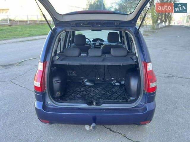 Синій Хендай Матрікс, об'ємом двигуна 1.49 л та пробігом 166 тис. км за 5800 $, фото 31 на Automoto.ua