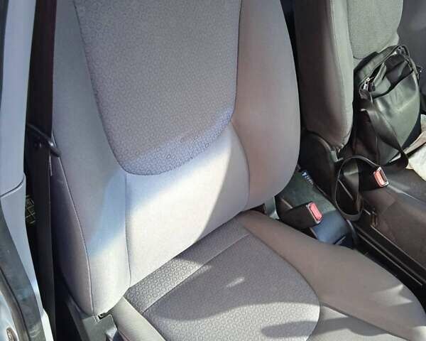 Синий Хендай Матрикс, объемом двигателя 1.5 л и пробегом 170 тыс. км за 5100 $, фото 44 на Automoto.ua