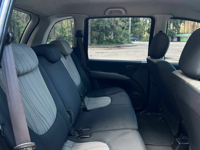 Синий Хендай Матрикс, объемом двигателя 1.5 л и пробегом 250 тыс. км за 4800 $, фото 7 на Automoto.ua