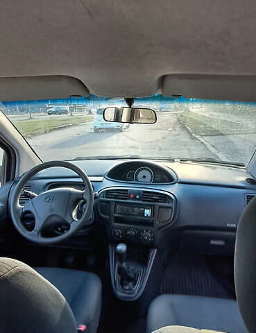 Синий Хендай Матрикс, объемом двигателя 1.6 л и пробегом 247 тыс. км за 4100 $, фото 9 на Automoto.ua