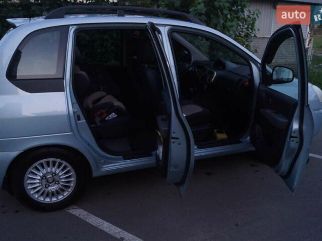 Синий Хендай Матрикс, объемом двигателя 1.8 л и пробегом 225 тыс. км за 6500 $, фото 9 на Automoto.ua