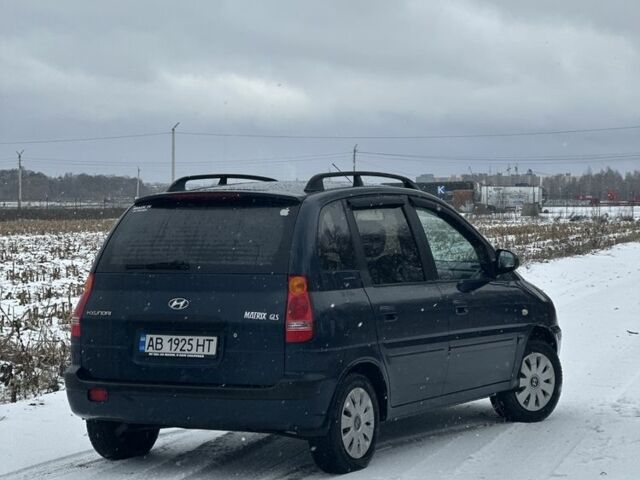 Синій Хендай Матрікс, об'ємом двигуна 1.8 л та пробігом 261 тис. км за 3499 $, фото 3 на Automoto.ua