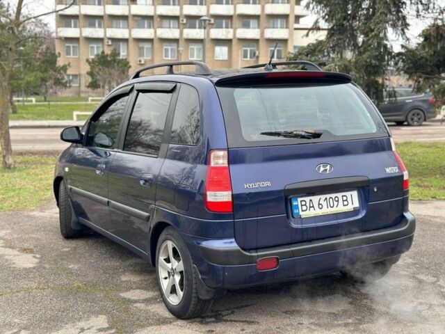 Синий Хендай Матрикс, объемом двигателя 1.8 л и пробегом 150 тыс. км за 3200 $, фото 3 на Automoto.ua