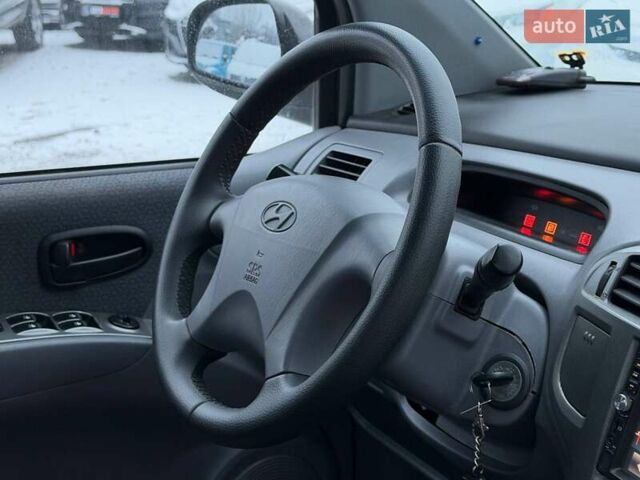 Зеленый Хендай Матрикс, объемом двигателя 1.6 л и пробегом 88 тыс. км за 4000 $, фото 22 на Automoto.ua