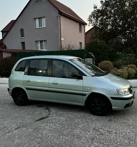 Зеленый Хендай Матрикс, объемом двигателя 1.6 л и пробегом 303 тыс. км за 3250 $, фото 8 на Automoto.ua